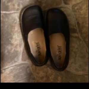 Algeria nursing shoes